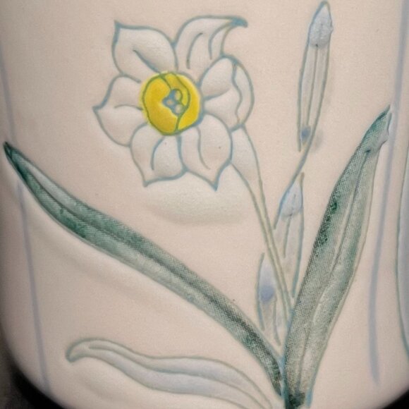 Vintage OTAGIRI Embossed Textured Daffodils Floral Ceramic Cup Mug - Picture 8 of 14